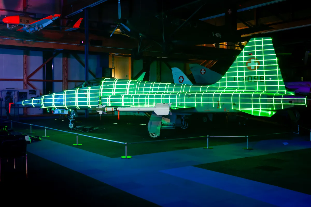 Show «Spirit of Dreams» im Fliegermuseum in Dübendorf.